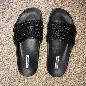 Cape Robbin beaded black slides/ size:7